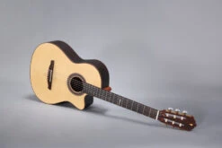 Altamira N300CC 9 Altamira N300CC -Guitar Store 2 aa9e372a d9e3 425d 8efa c2c878b783c4