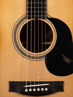 Maton 75th Diamond Edition -Guitar Store DiamondFront 900 1200 s