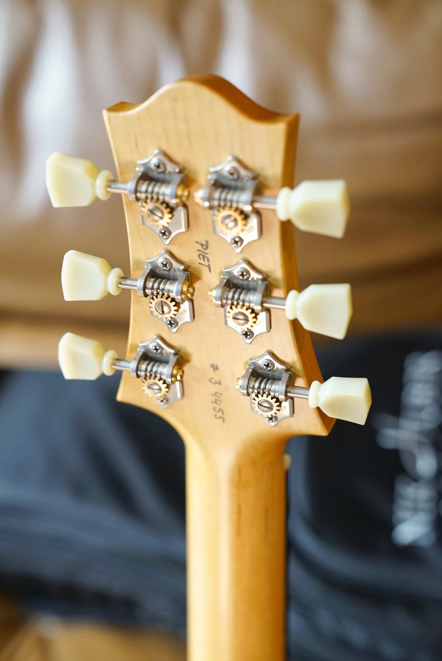 Nik Huber Piet - Turquoise Green 10 Nik Huber Piet - Turquoise Green - Image 10