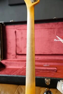 Fender Custom Shop Limited Edition '64 Jazz Bass Journeyman Relic - Super Faded Aged Three-Tone Sunburst -Guitar Store GFP 240226 DSC06942