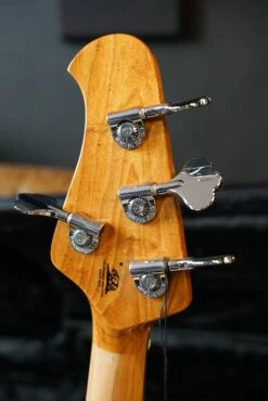 Music Man Stingray Special 4HH Bass - Pueblo Pink -Guitar Store GFP 240417 DSC07781