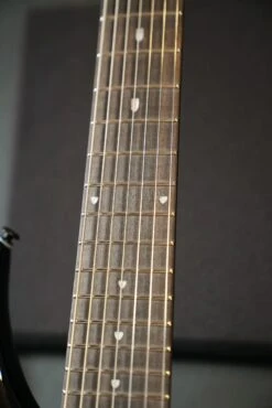 Music Man Majesty 7-String - Wisteria Blossom 17 Music Man Majesty 7-String - Wisteria Blossom -Guitar Store GFP 240417 DSC07815