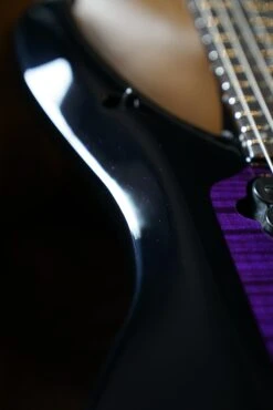 Music Man Majesty 7-String - Wisteria Blossom 15 Music Man Majesty 7-String - Wisteria Blossom -Guitar Store GFP 240417 DSC07823