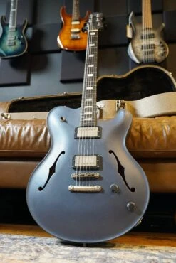 Nik Huber Rietbergen - Charcoal Frost