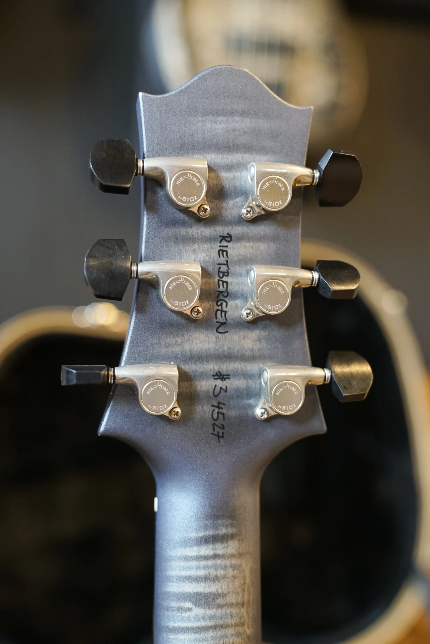 Nik Huber Rietbergen - Charcoal Frost 14 Nik Huber Rietbergen - Charcoal Frost - Image 14