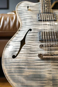 Nik Huber Rietbergen - Charcoal (Black Korina Body/Neck) 24 Nik Huber Rietbergen - Charcoal (Black Korina Body/Neck) -Guitar Store GFP 240812 DSC09543