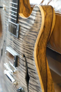 Nik Huber Rietbergen - Charcoal (Black Korina Body/Neck) 26 Nik Huber Rietbergen - Charcoal (Black Korina Body/Neck) -Guitar Store GFP 240812 DSC09545