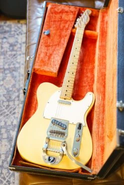 Pre-Owned Fender 1969 Telecaster Blonde W/Factory Bigsby -Guitar Store GFP 250121 DSC02051