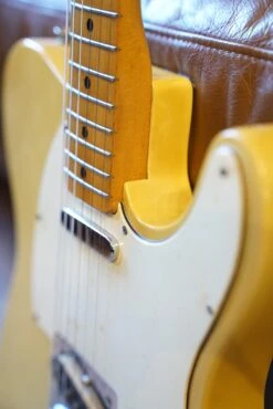Pre-Owned Fender 1969 Telecaster Blonde W/Factory Bigsby -Guitar Store GFP 250121 DSC02066