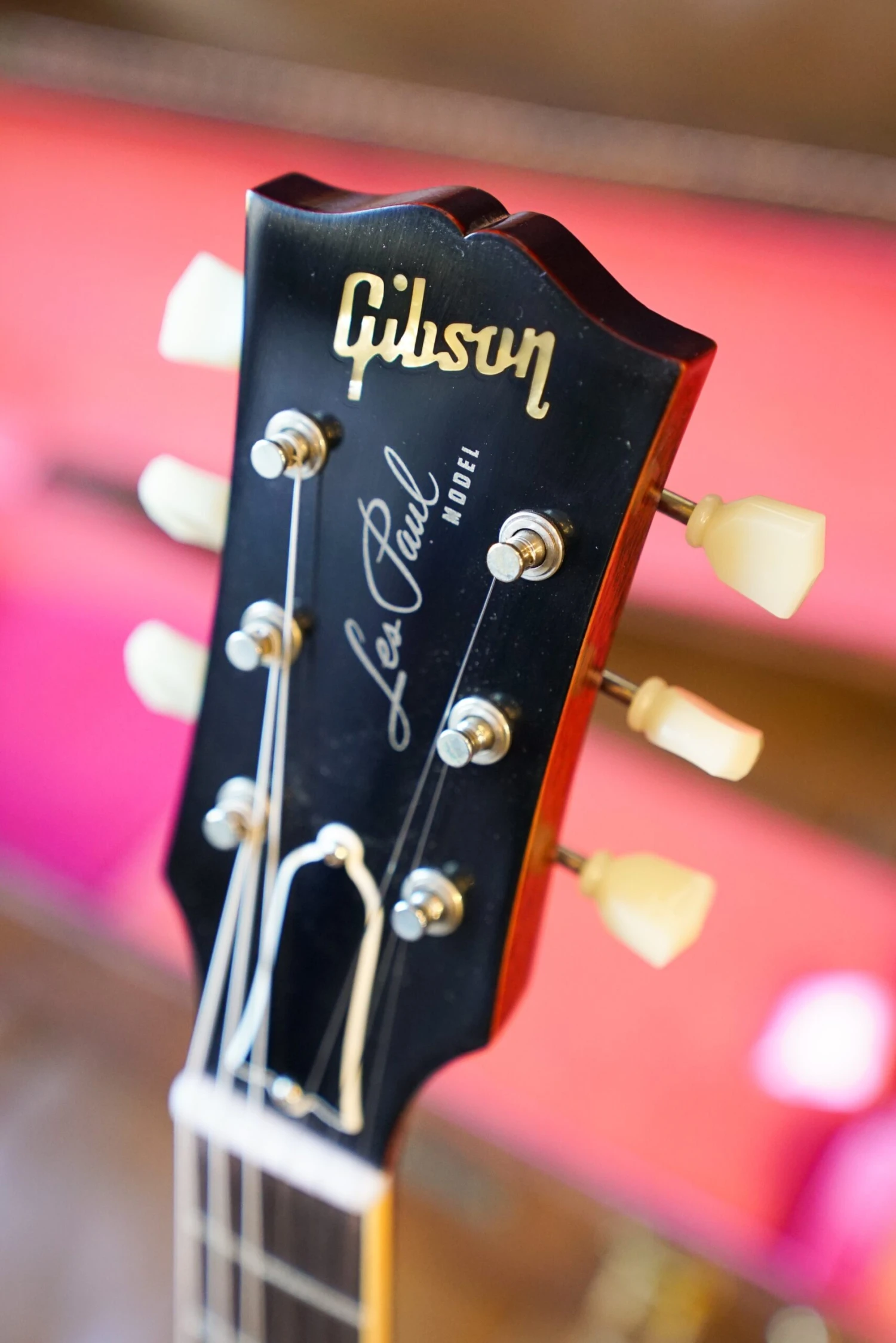 Gibson Custom Shop '59 Les Paul Standard Reissue - Washed Cherry Sunburst VOS 6 Gibson Custom Shop '59 Les Paul Standard Reissue - Washed Cherry Sunburst VOS - Image 6