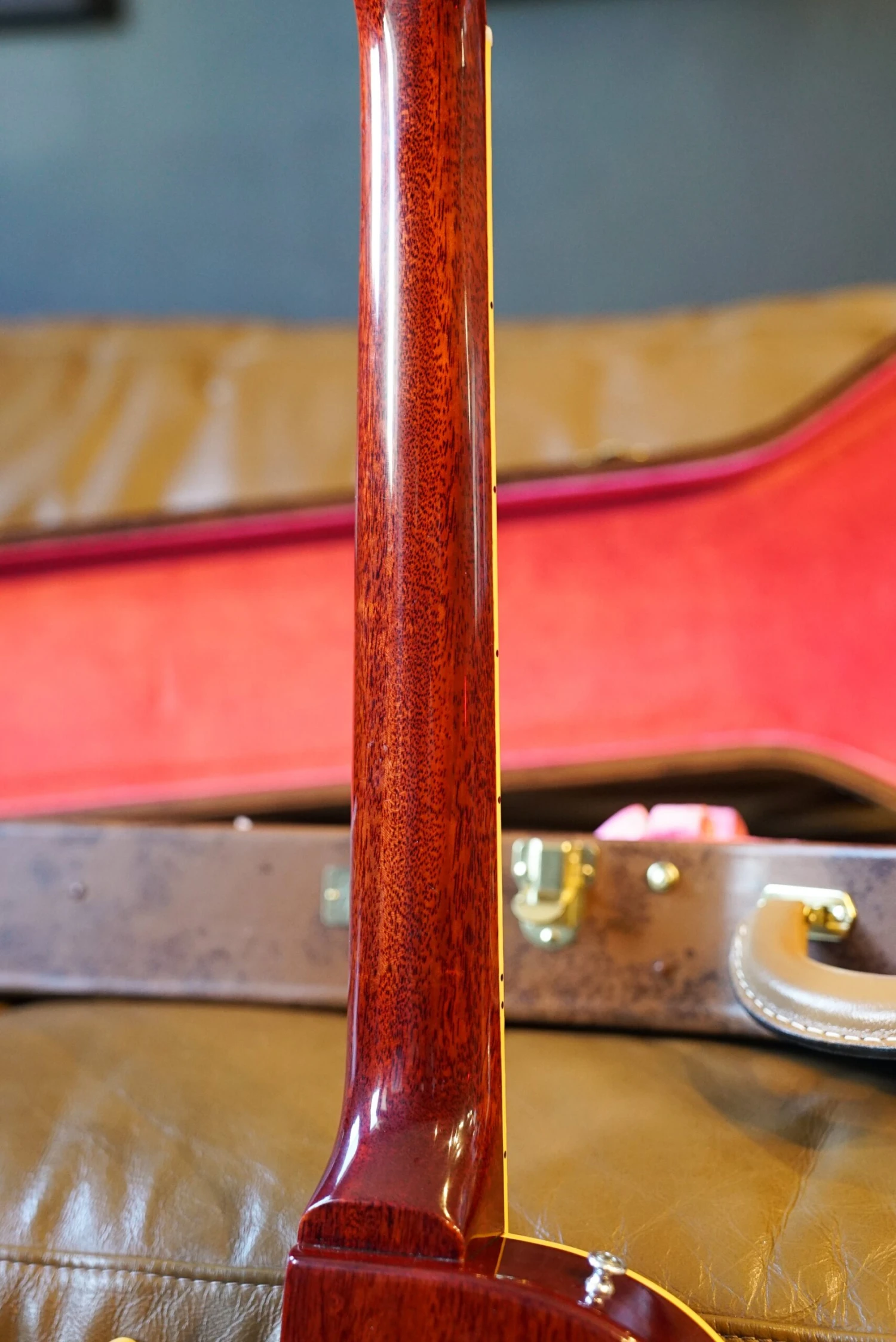 Gibson Custom Shop '59 Les Paul Standard Reissue - Washed Cherry Sunburst VOS 10 Gibson Custom Shop '59 Les Paul Standard Reissue - Washed Cherry Sunburst VOS - Image 10