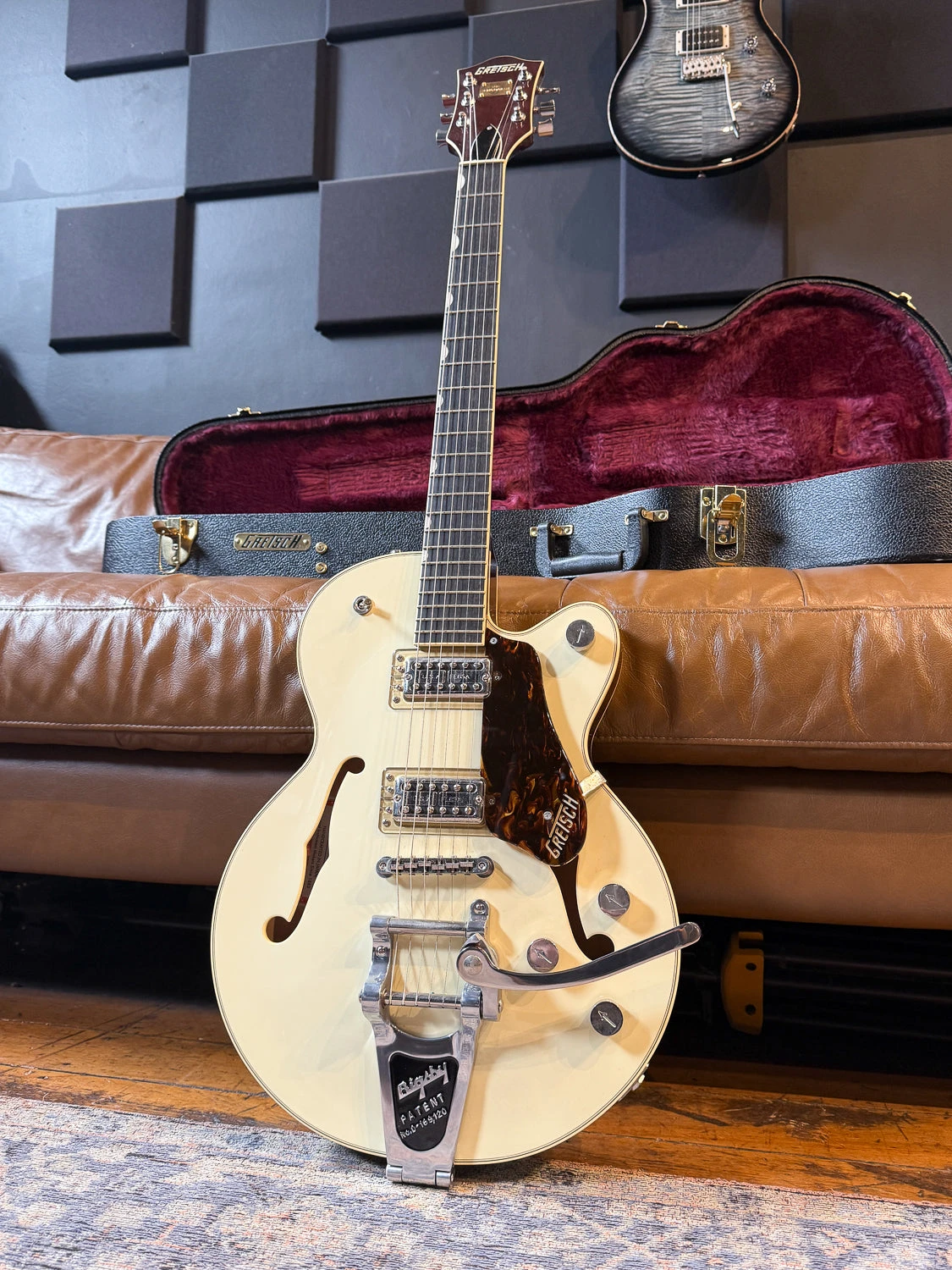 Pre-Owned Gretsch G6659T-LIV W/Case " 2022 1 Pre-Owned Gretsch G6659T-LIV W/Case " 2022