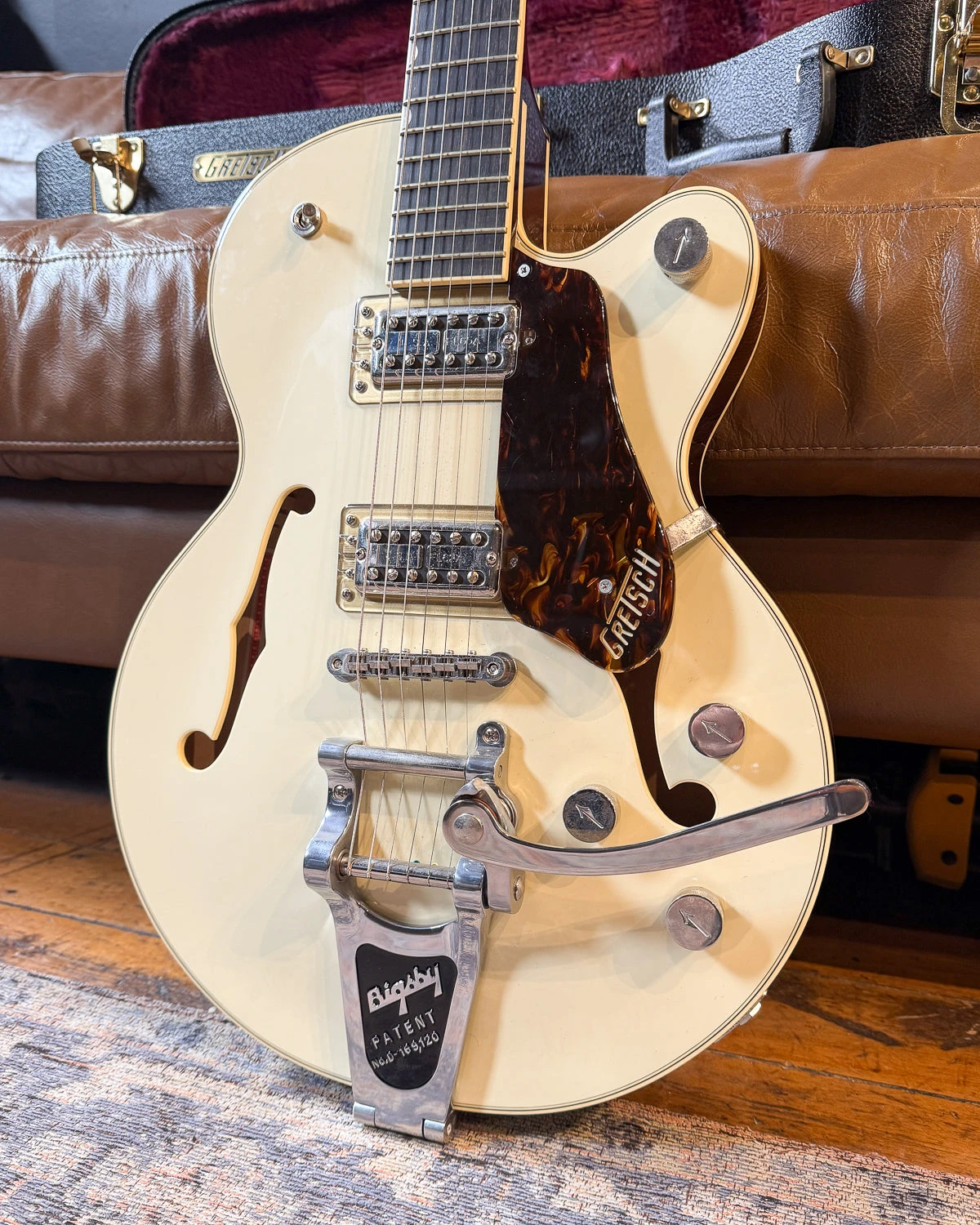 Pre-Owned Gretsch G6659T-LIV W/Case " 2022 2 Pre-Owned Gretsch G6659T-LIV W/Case " 2022 - Image 2