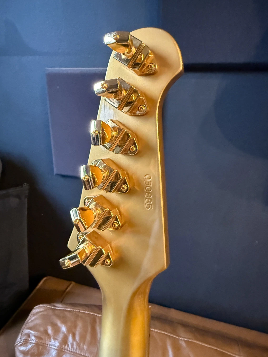 Pre-Owned Gibson Custom Shop 20th Anniversary 1965 Firebird VII Reissue, Golden Mist 9 Pre-Owned Gibson Custom Shop 20th Anniversary 1965 Firebird VII Reissue, Golden Mist - Image 9