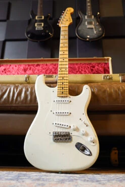 Pre-Owned Fender Custom Shop Limited Edition '55 Stratocaster Relic, Aged Olympic White "2018