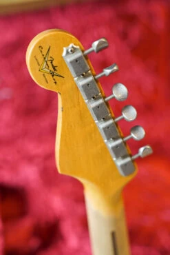 Pre-Owned Fender Custom Shop Limited Edition '55 Stratocaster Relic, Aged Olympic White "2018 -Guitar Store GFP 250401 DSC02722