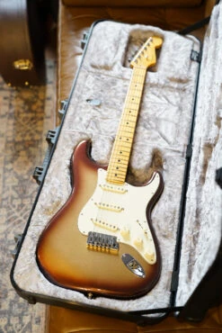 Pre-Owned Fender American Ultra Stratocaster Mochaburst "2021 19 Pre-Owned Fender American Ultra Stratocaster Mochaburst "2021 -Guitar Store GFP 250415 DSC03026