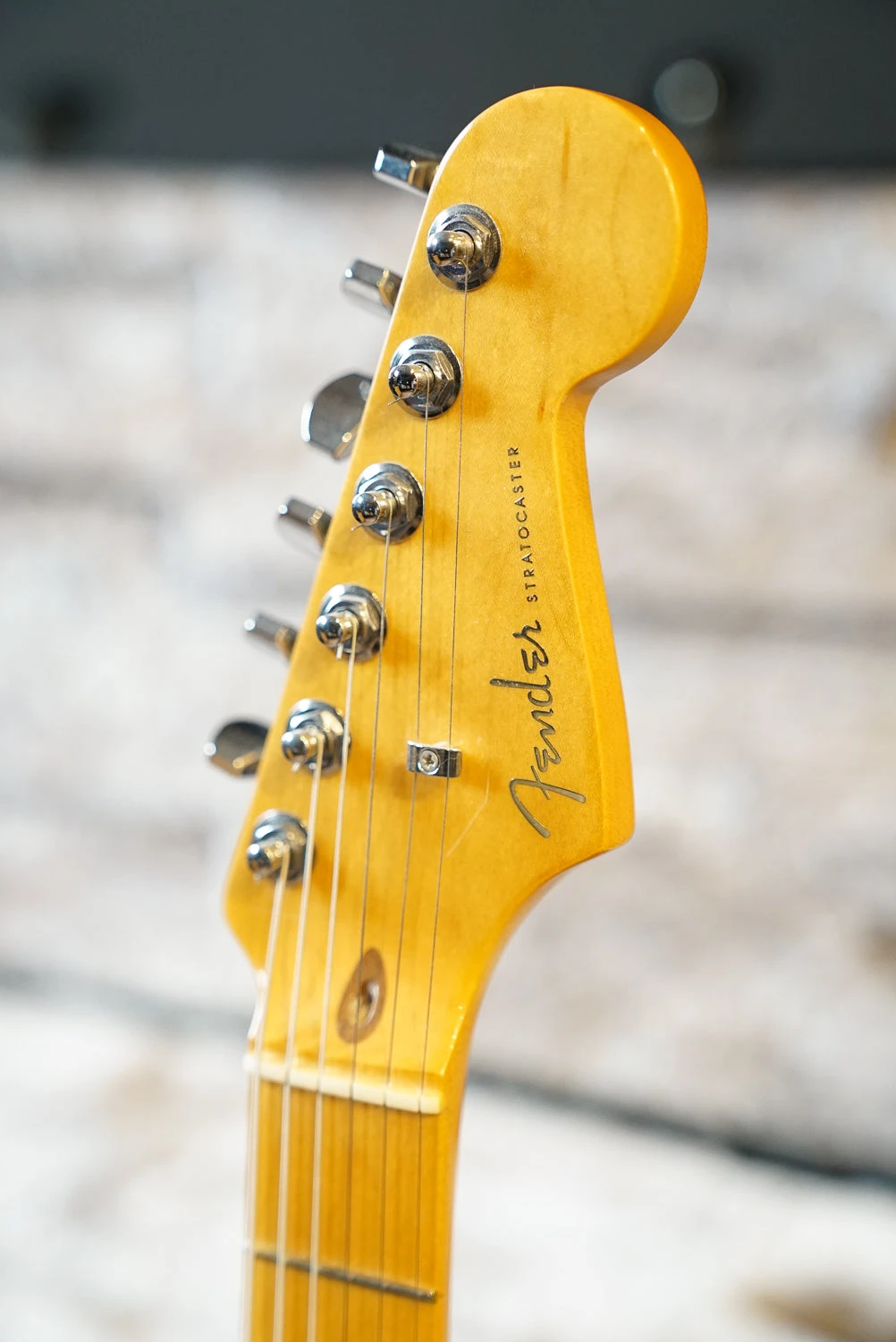 Pre-Owned Fender American Ultra Stratocaster Mochaburst "2021 6 Pre-Owned Fender American Ultra Stratocaster Mochaburst "2021 - Image 6