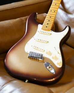Pre-Owned Fender American Ultra Stratocaster Mochaburst "2021 12 Pre-Owned Fender American Ultra Stratocaster Mochaburst "2021 -Guitar Store GFP 250415 DSC03035