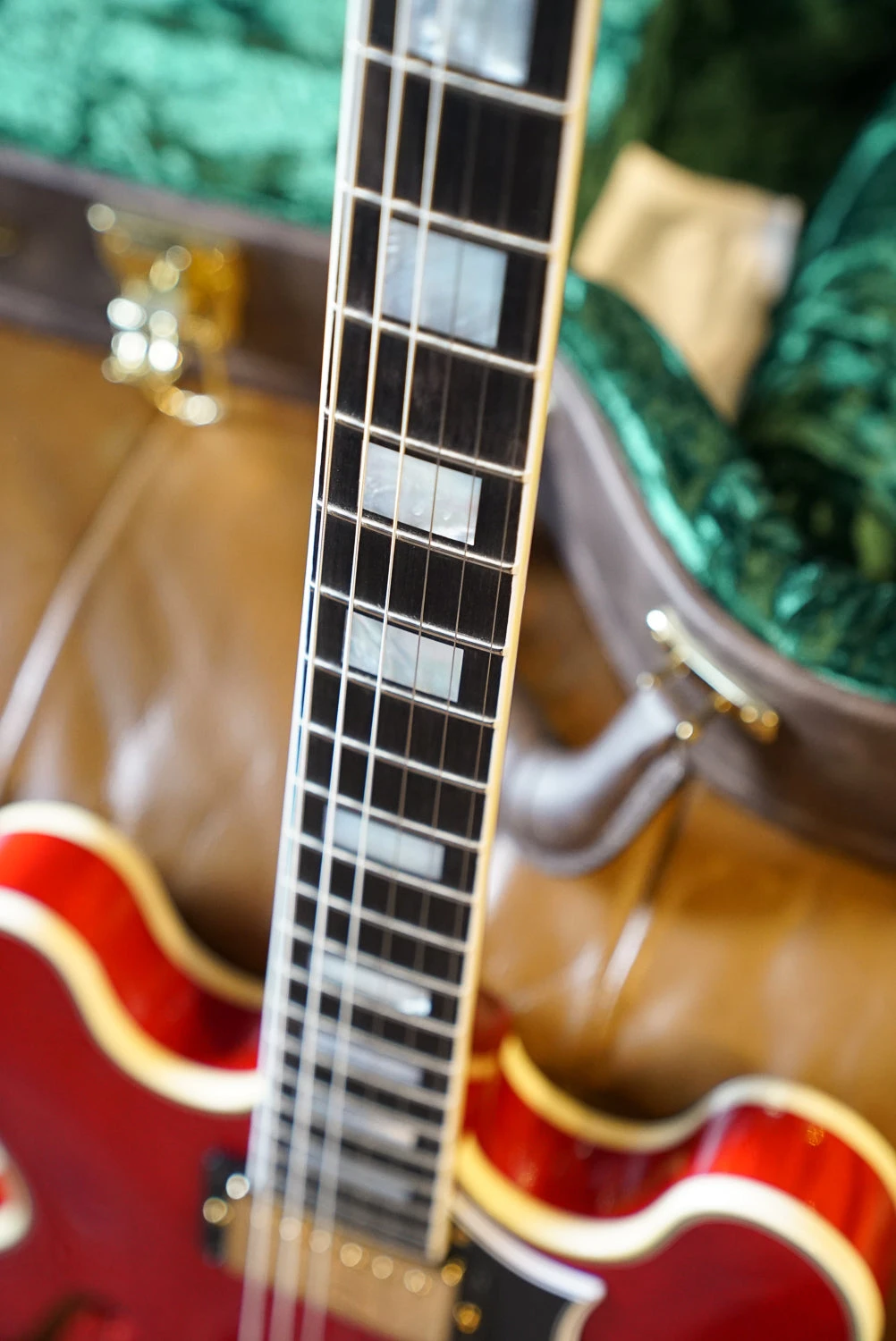 Heritage Custom Shop Core Collection H-555 Electric Guitar W/Case, Trans Cherry 4 Heritage Custom Shop Core Collection H-555 Electric Guitar W/Case, Trans Cherry - Image 4