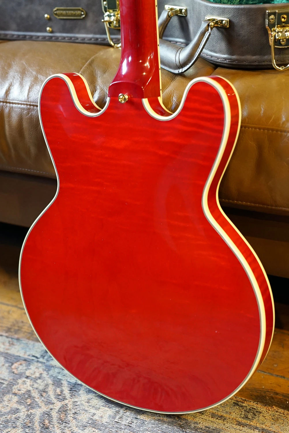 Heritage Custom Shop Core Collection H-555 Electric Guitar W/Case, Trans Cherry 5 Heritage Custom Shop Core Collection H-555 Electric Guitar W/Case, Trans Cherry - Image 5