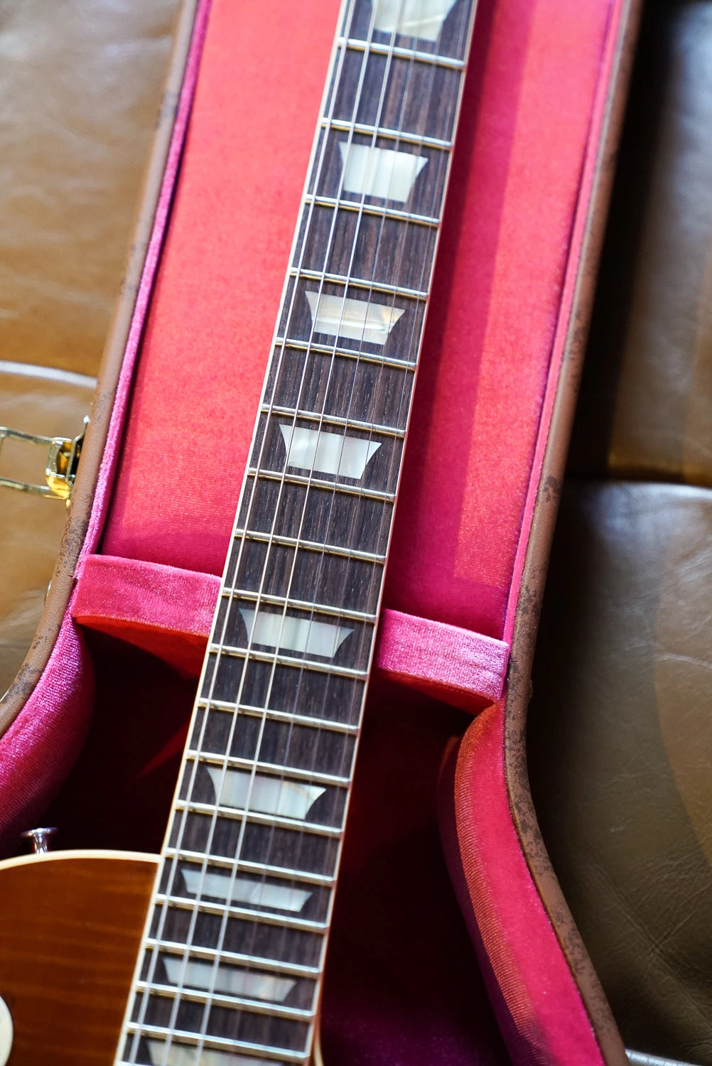 Gibson Custom Shop Murphy Lab Ultra Light Aged '59 Les Paul Standard Reissue - Royal Teaburst, Light Back Upgrade 9 Gibson Custom Shop Murphy Lab Ultra Light Aged '59 Les Paul Standard Reissue - Royal Teaburst, Light Back Upgrade - Image 9