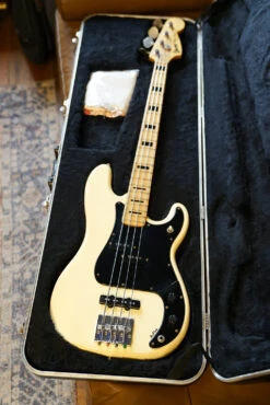 Pre-Owned Ibanez 1977 Silver Series P-Bass W/Case -Guitar Store GFP 250508 DSC03367