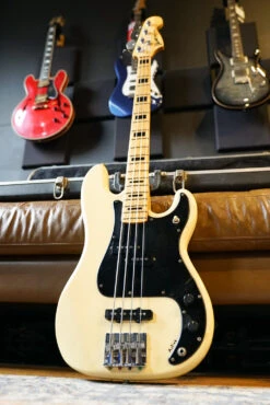 Pre-Owned Ibanez 1977 Silver Series P-Bass W/Case