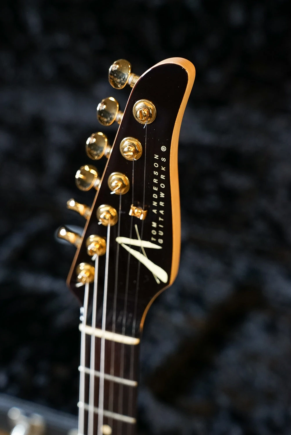 Pre-Owned Tom Anderson Hollow Drop Top Walnut Top W/Case "1999 8 Pre-Owned Tom Anderson Hollow Drop Top Walnut Top W/Case "1999 - Image 8