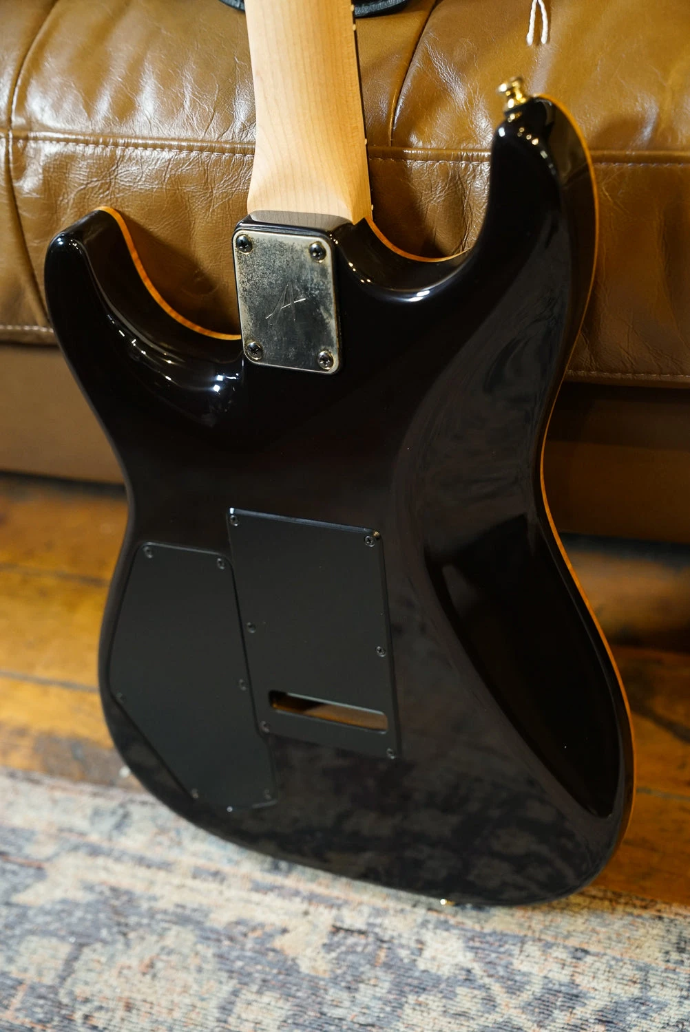 Pre-Owned Tom Anderson Hollow Drop Top Walnut Top W/Case "1999 9 Pre-Owned Tom Anderson Hollow Drop Top Walnut Top W/Case "1999 - Image 9