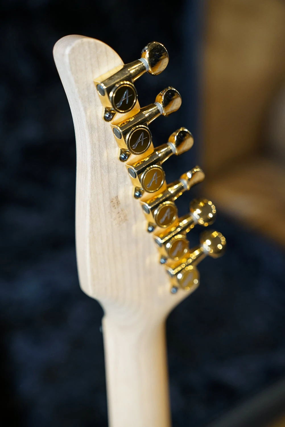 Pre-Owned Tom Anderson Hollow Drop Top Walnut Top W/Case "1999 11 Pre-Owned Tom Anderson Hollow Drop Top Walnut Top W/Case "1999 - Image 11