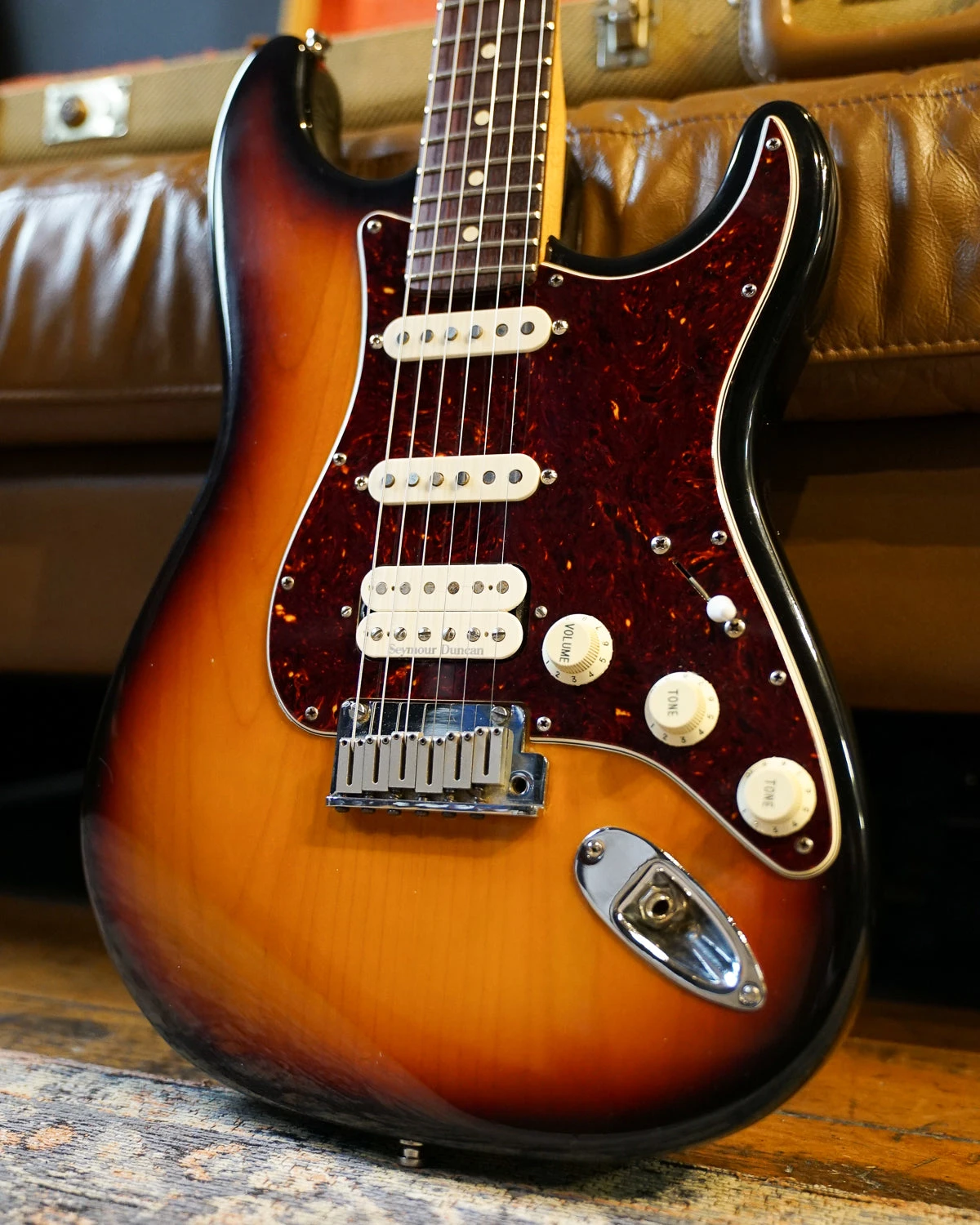 Pre-Owned Fender US Lone Star Stratocaster Sunburst W/Case "1996 2 Pre-Owned Fender US Lone Star Stratocaster Sunburst W/Case "1996 - Image 2