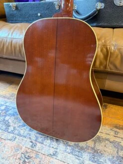 Pre-Owned Gibson 1942 Banner J-45 -Guitar Store IMG 1554