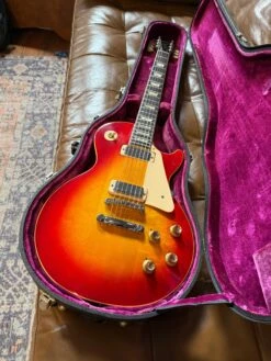 Pre-Owned 1973 Gibson Les Paul Deluxe Cherry Sunburst W/Case -Guitar Store IMG 1597