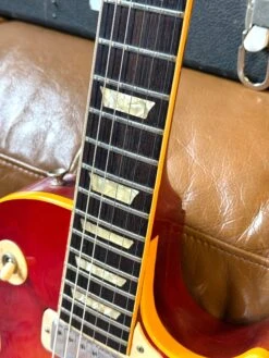 Pre-Owned 1973 Gibson Les Paul Deluxe Cherry Sunburst W/Case -Guitar Store IMG 1603 581dd1b4 0d8a 453f abab 87c389b90573