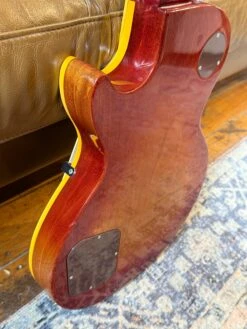 Pre-Owned 1973 Gibson Les Paul Deluxe Cherry Sunburst W/Case -Guitar Store IMG 1607 75aa48b3 14c8 4bb7 9740 07e28d2e77bd