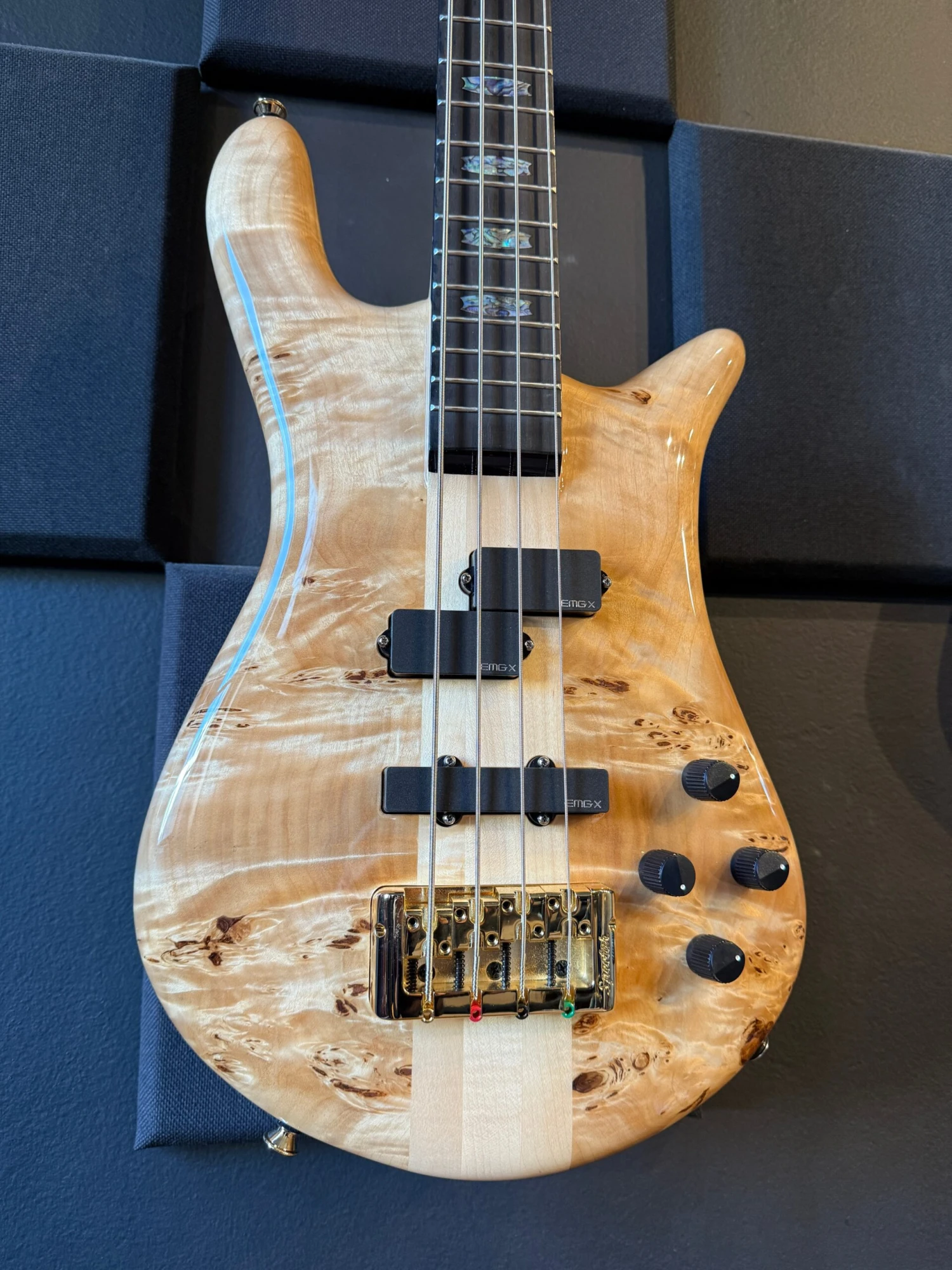 Spector Euro 4 CST Bass Guitar, Gloss Natural 2 Spector Euro 4 CST Bass Guitar, Gloss Natural - Image 2