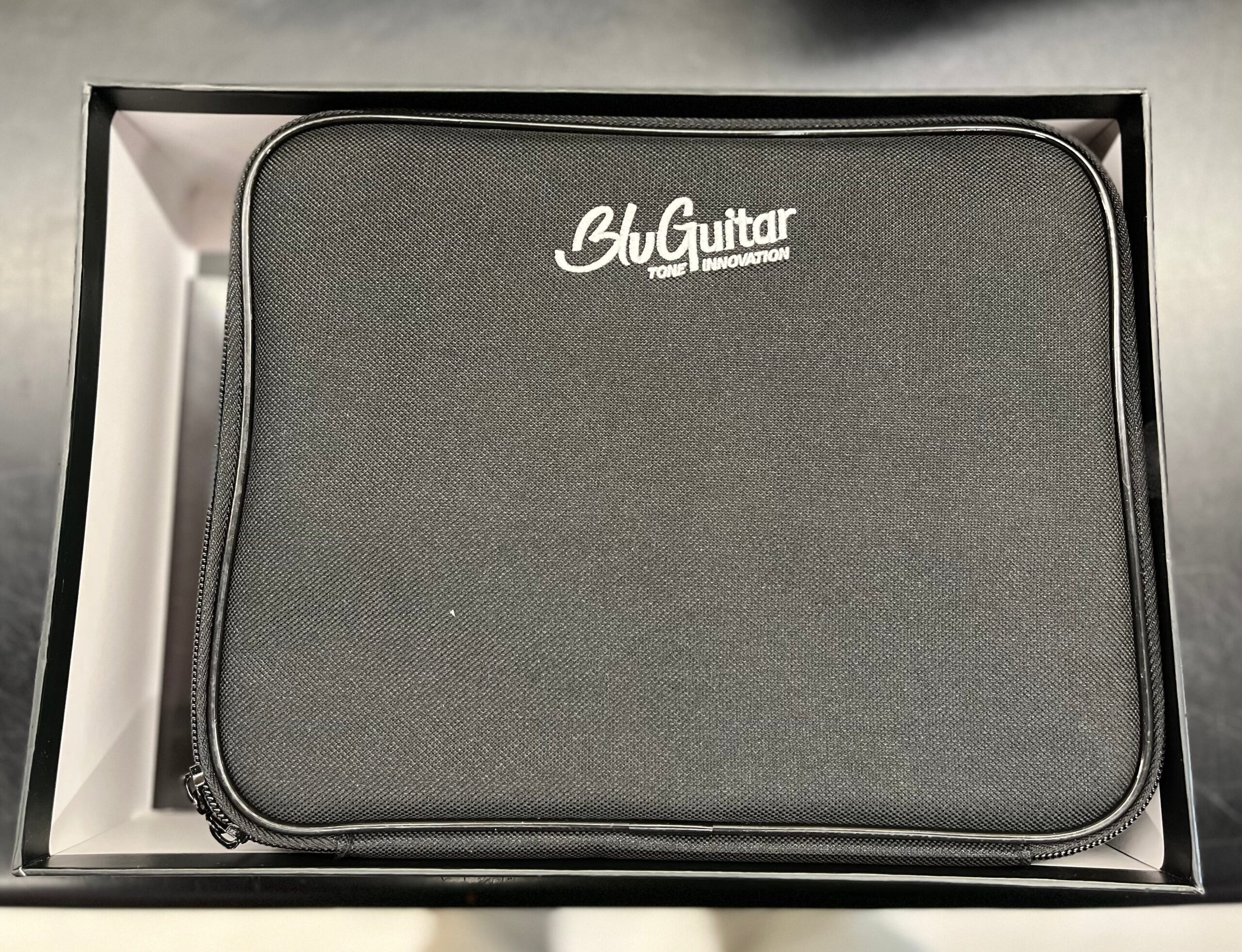 Pre-Owned BluGuitar AMP1 100W Iridium Edition 8 Pre-Owned BluGuitar AMP1 100W Iridium Edition - Image 8