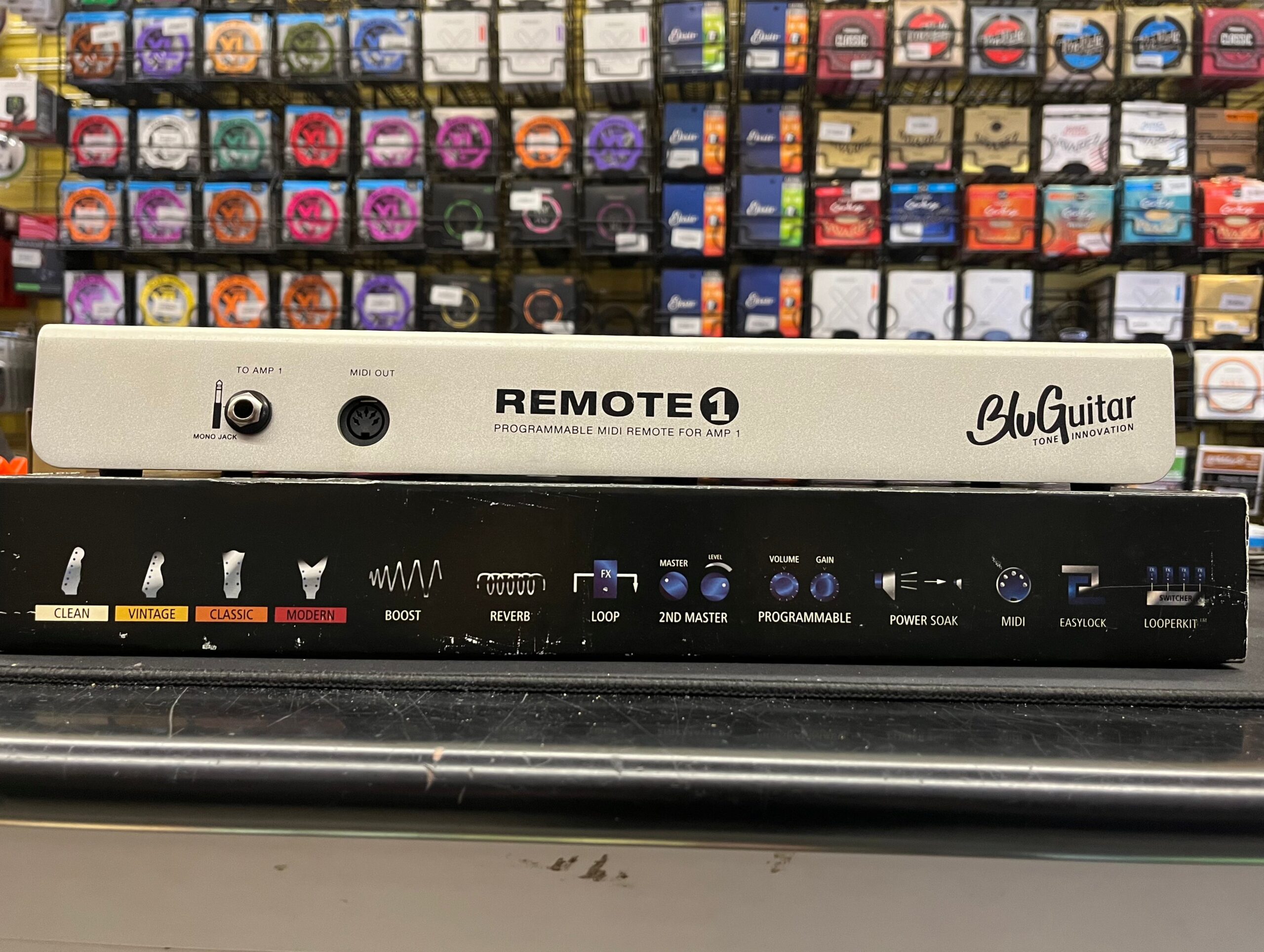 Pre-Owned BluGuitar REMOTE1 3 Pre-Owned BluGuitar REMOTE1 - Image 3