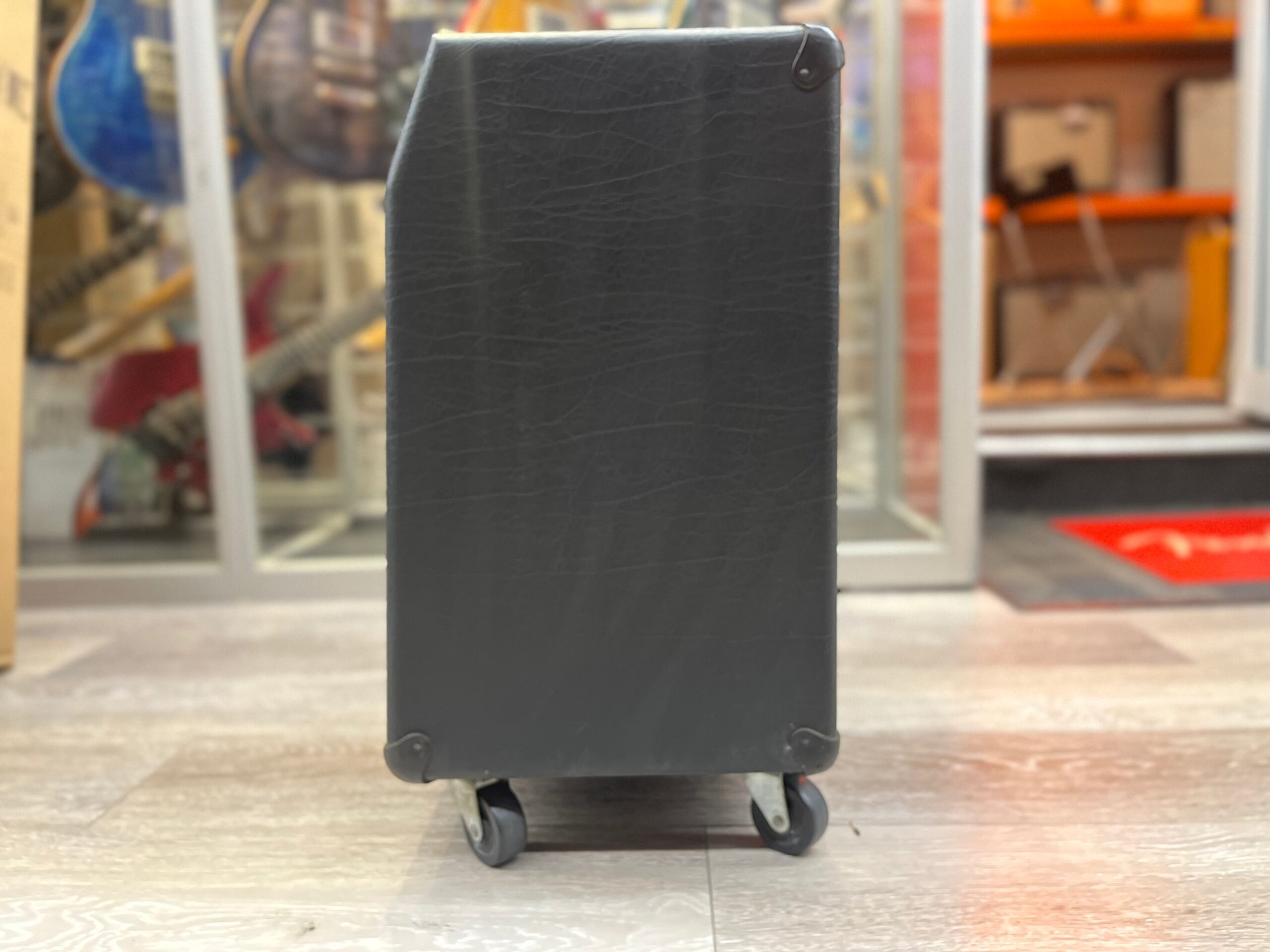 Pre-Owned Mesa Boogie Dual Caliber DC-3 Combo Amplifier 7 Pre-Owned Mesa Boogie Dual Caliber DC-3 Combo Amplifier - Image 7