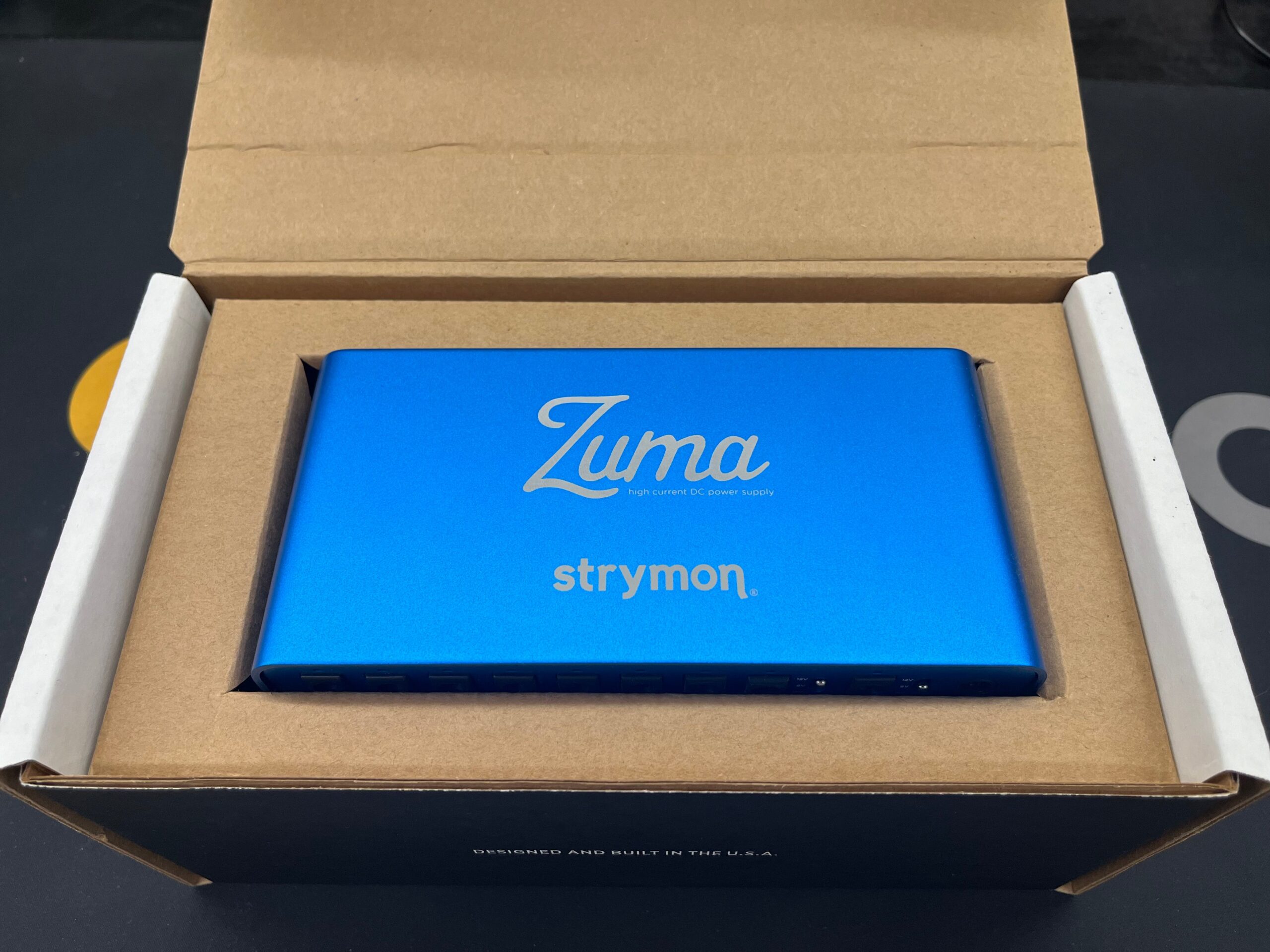 Pre-Owned Strymon Zuma Pedal Board Power Supply 5 Pre-Owned Strymon Zuma Pedal Board Power Supply - Image 5