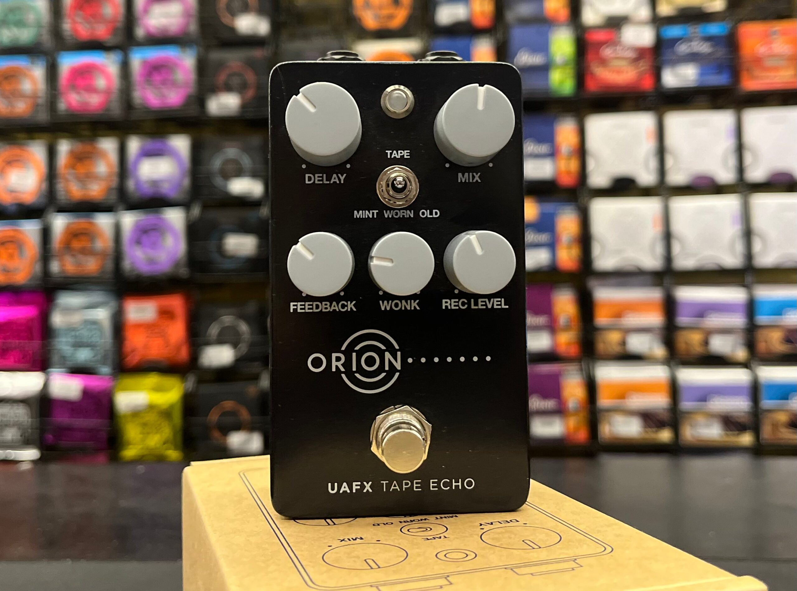 Pre-Owned Universal Audio Orion Delay Pedal 1 Pre-Owned Universal Audio Orion Delay Pedal