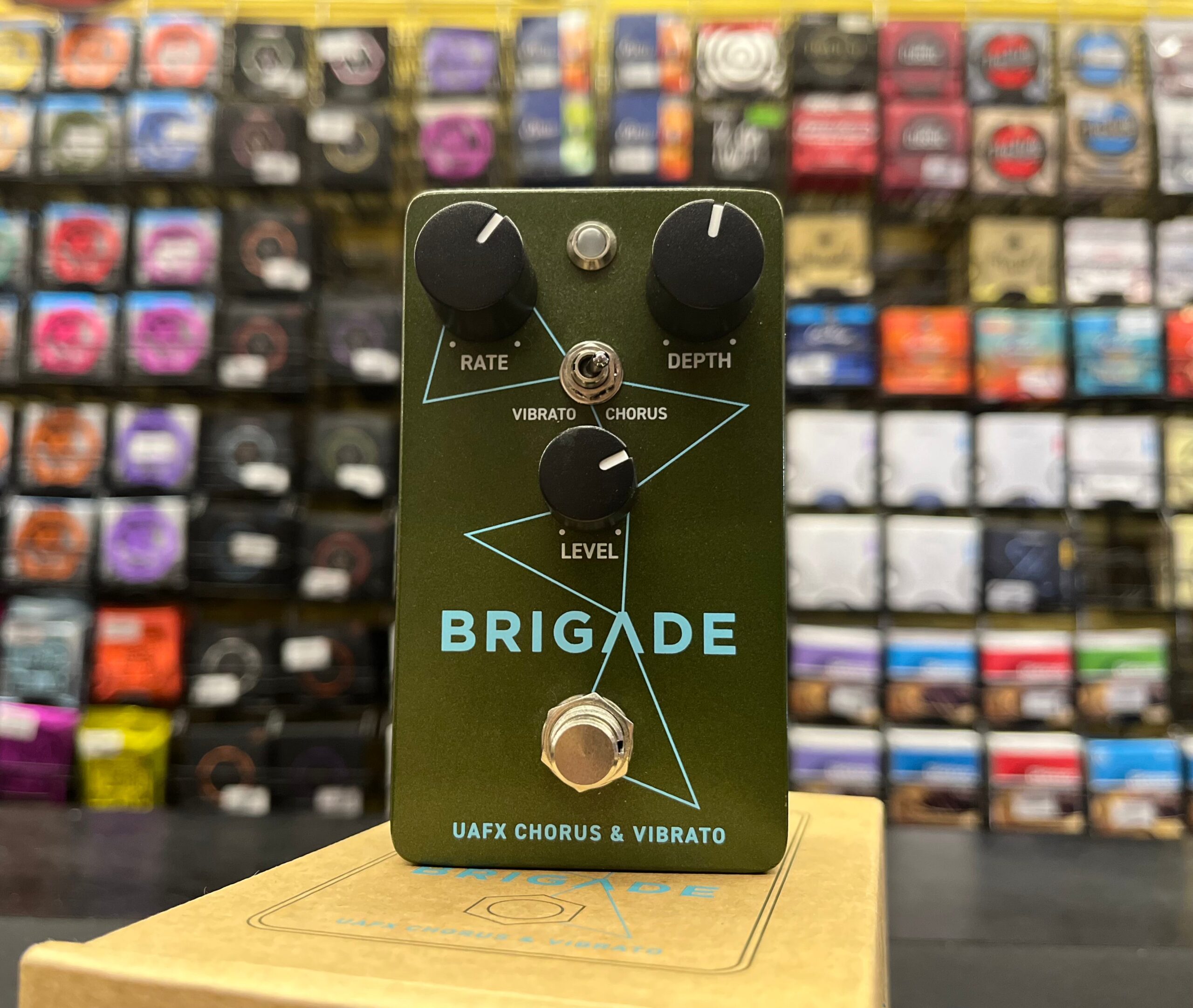 Pre-Owned Universal Audio Brigade Delay Pedal 1 Pre-Owned Universal Audio Brigade Delay Pedal