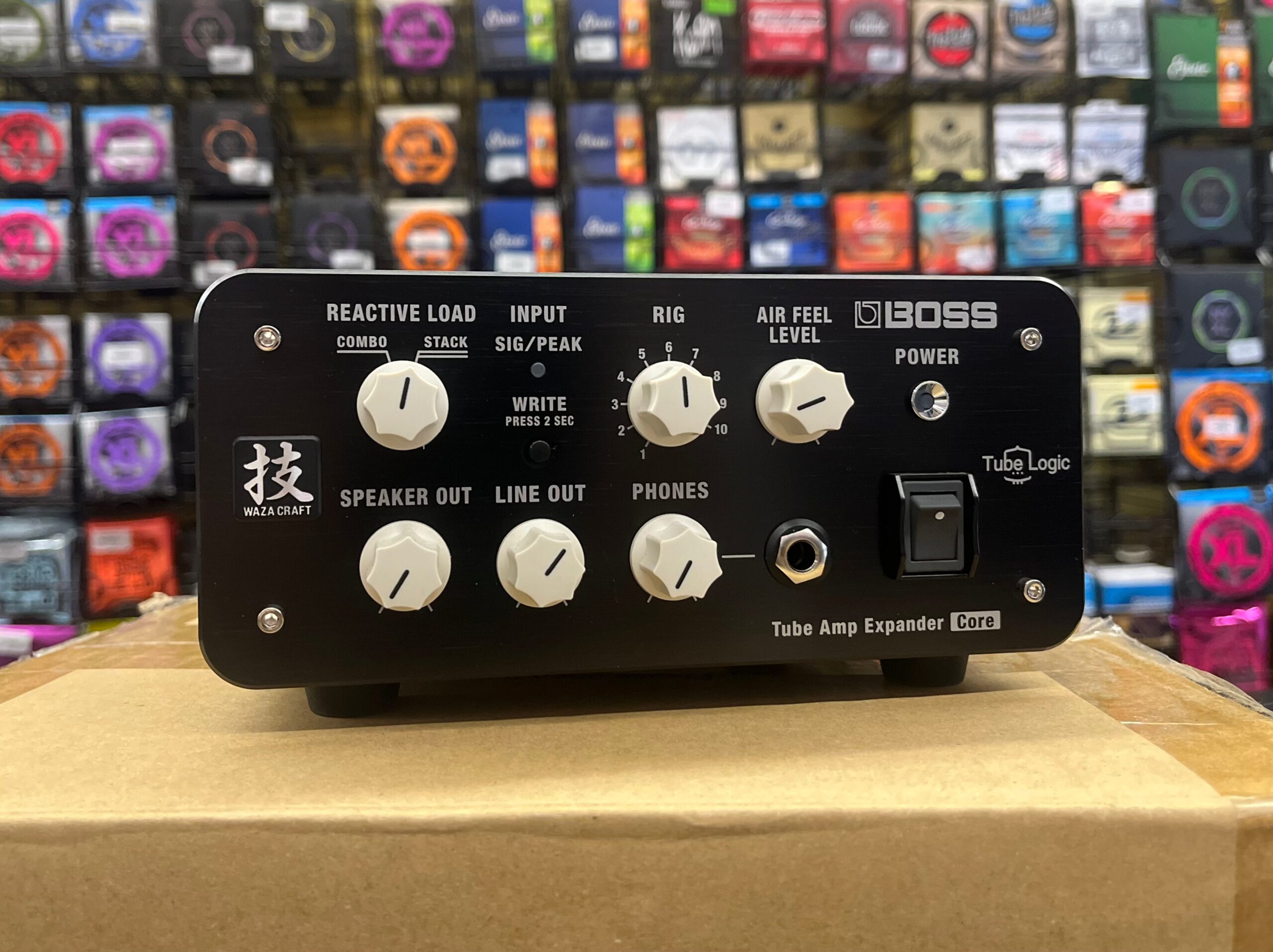 Pre-Owned BOSS WAZA-TAE Core Tube Amp Expander 1 Pre-Owned BOSS WAZA-TAE Core Tube Amp Expander