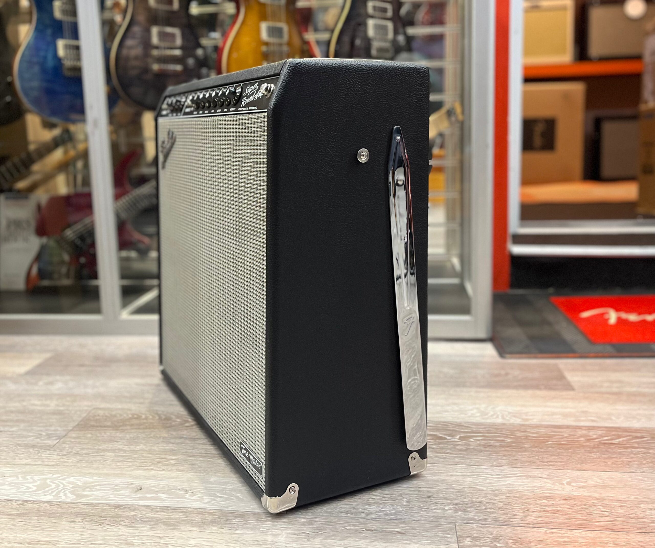 Pre-Owned Fender Tone Master Super Reverb 4 Pre-Owned Fender Tone Master Super Reverb - Image 4