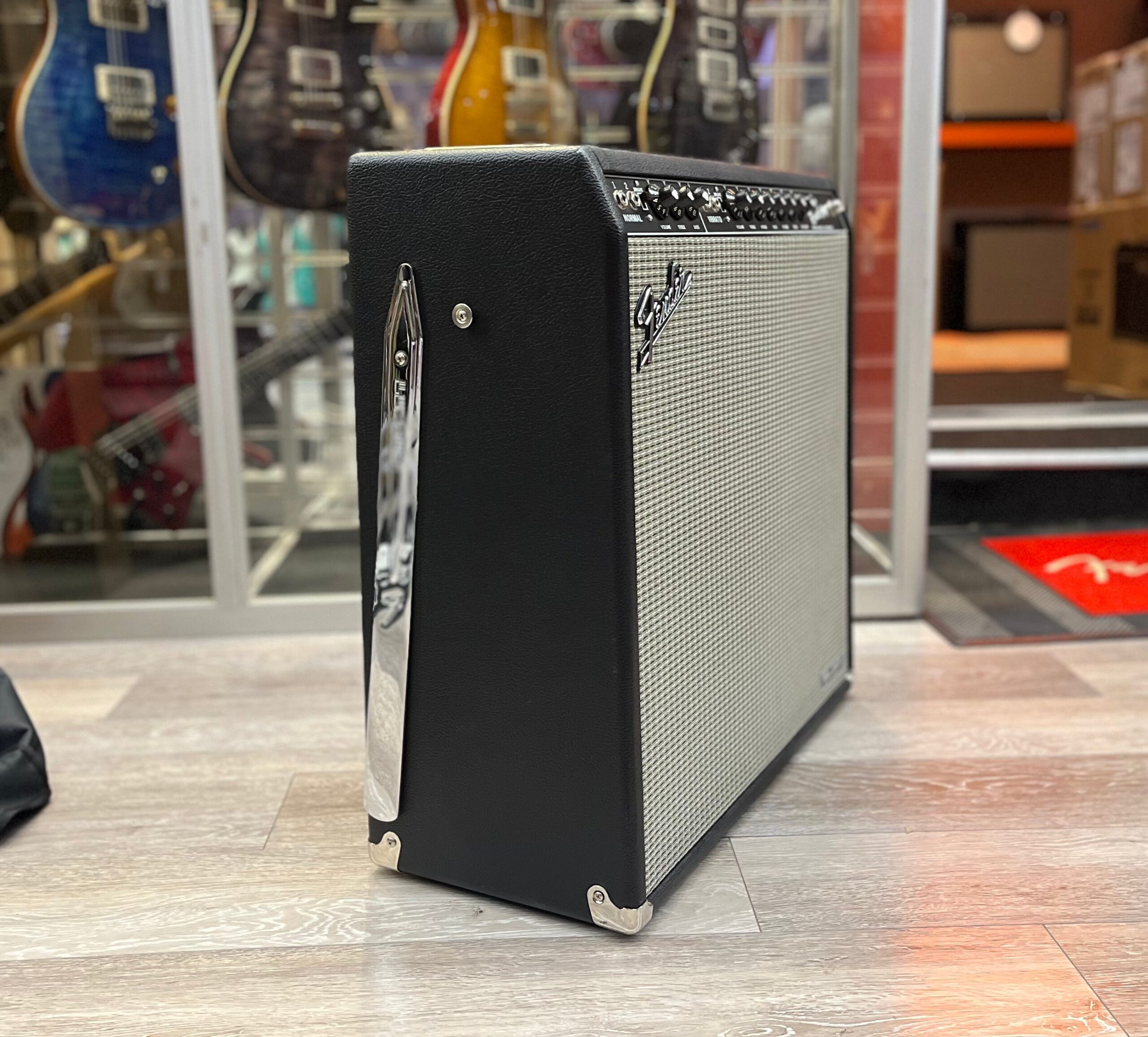 Pre-Owned Fender Tone Master Super Reverb 3 Pre-Owned Fender Tone Master Super Reverb - Image 3