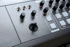 Kurzweil SP7 LB 88-Key Stage Piano 9 Kurzweil SP7 LB 88-Key Stage Piano -Guitar Store sp7 black 7 scaled 1