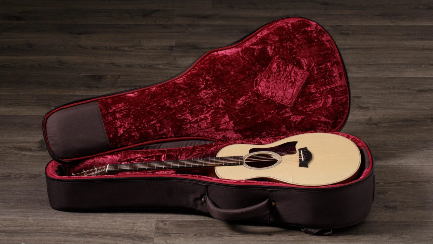 Taylor GS Mini-e Rosewood Plus 3 Taylor GS Mini-e Rosewood Plus - Image 3